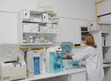 Vizite în laboratoarele Facultății de chimie din cadrul Universității București