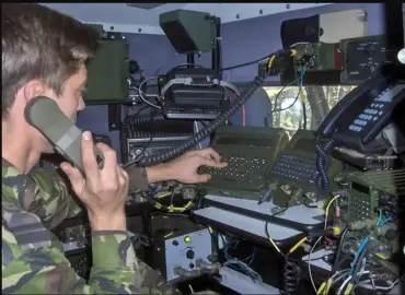 Vizitează laboratoarele Academiei Tehnice Militare